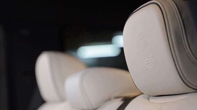 Mercedes GLS - перетяжка салона, торпедо и дверей, анатомия руля, тиснение Аффальтербах [GLS 2022]