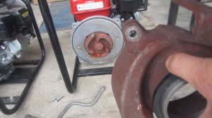 КАК ОТЛИЧИТЬ МОТОПОМПУ ДЛЯ ГРЯЗНОЙ И ЧИСТОЙ ВОДЫ.