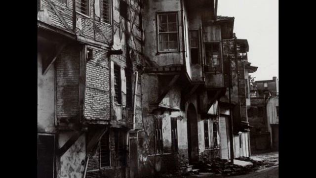 Arto Tuncboyaciyan - My Aunt Mary Doesn't Care About My Jacket смотреть онлайн