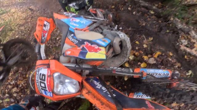 КАКОЙ ЭНДУРО МОЦЫК КУПИЛ СЕБЕ МЕСТНЫЙ МАРИО РОМАН (Mario Román) смотреть онлайн