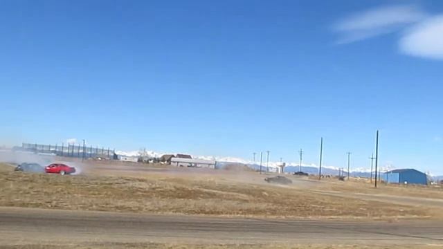 Drifting the 1992 Ford Crown Victioria. And a MotionAutoTv Ride along. IN THE DRIFT STANG! смотреть онлайн