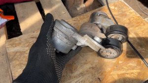 Устраняем неизвестный свист, часть 2. Замена натяжителя на Hyundai Solaris (Про Солярис).