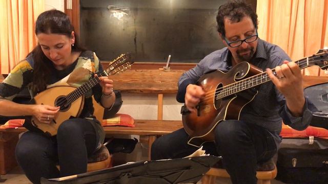 Mike Marshall & Caterina Lichtenberg playing "Elzic's Farewell" in Elmstein смотреть онлайн