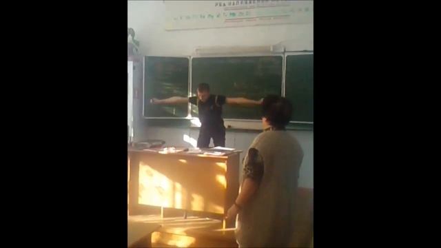 Прикол На Уроке Биологии. смотреть онлайн