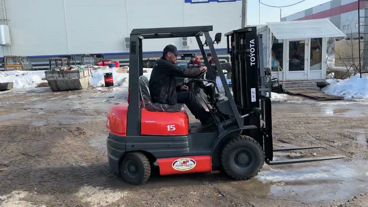 Вилочный погрузчик TOYOTA 6FG15 смотреть онлайн