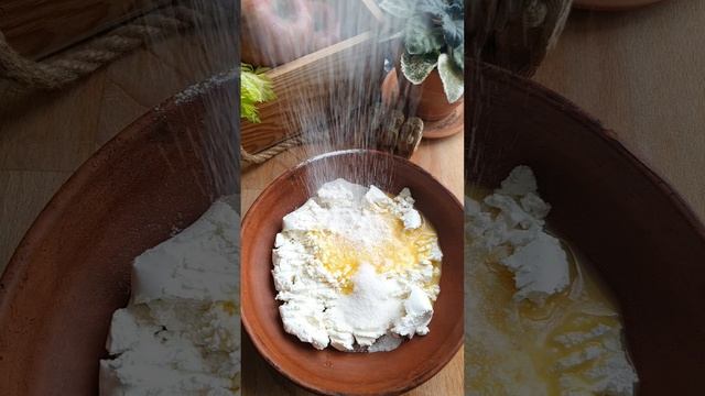 Сырники. Рецепт в комментариях  #shorts