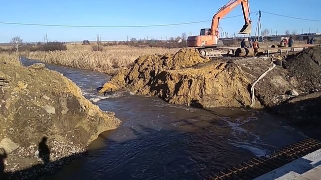 09.04.18, 17.30. Начался ремонт трассы Р158 в с. Сторожевка Тат. р-на, Сар. обл.. Реагируют быстро смотреть онлайн