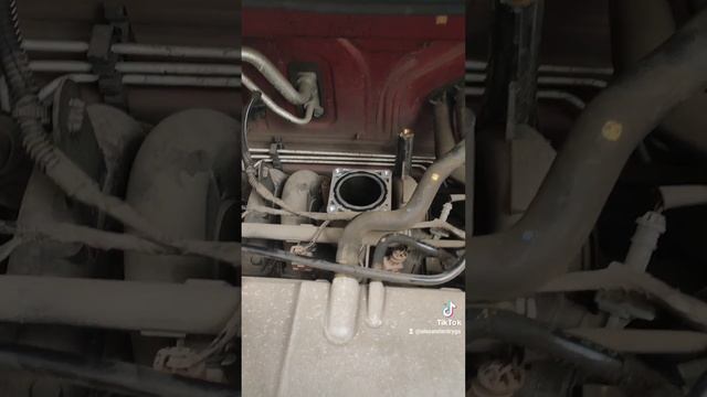 Renault Sandero Stepway чистка дроссельной заслонки смотреть онлайн