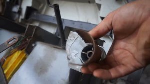 не поворачивается колесо электро машинки ремонт