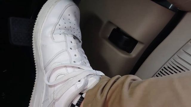 Sneaker Pedal Pumping 271