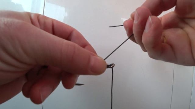 Как привязать крючок с помощью трубочки. Fishing Knots смотреть онлайн
