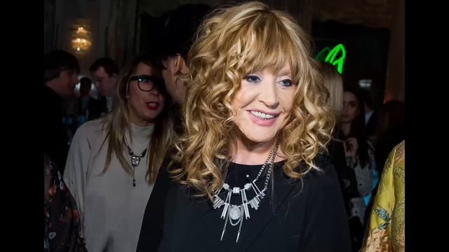 Алла Пугачева перестала скрывать проблемы со здоровьем после пластики... - Врачи уже не помогут... смотреть онлайн