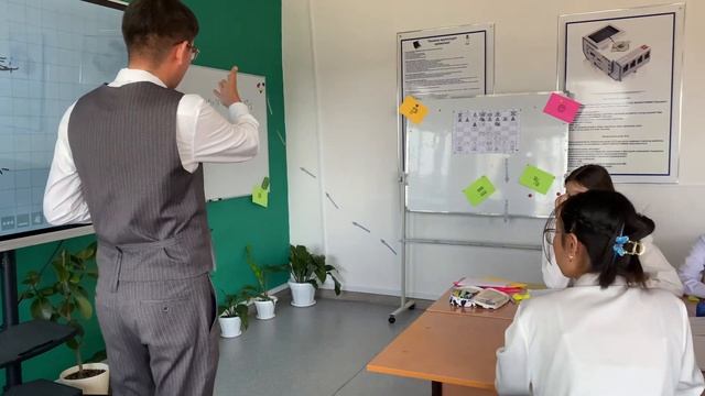 10 класс, алгебра и начала анализа, Производная сложной функции смотреть онлайн