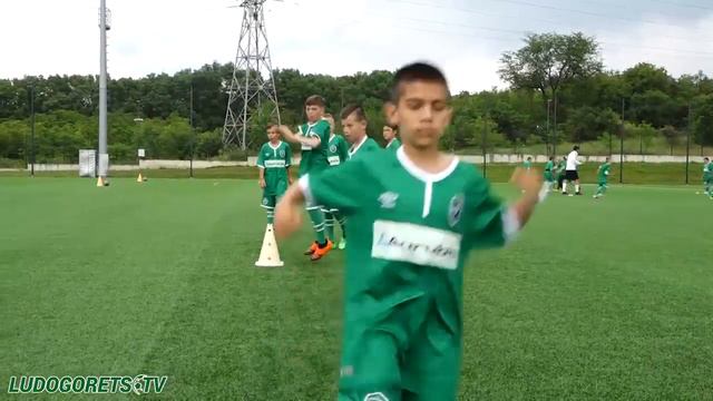 Над 60 деца участват на летния тренировъчен лагер на "Аурубис" и Лудогорец смотреть онлайн