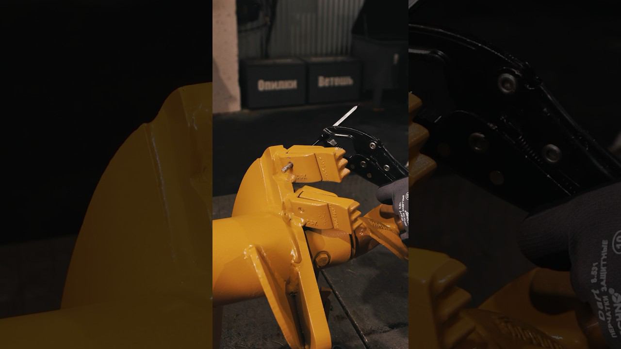 Замена зубьев на буровом инструменте Delta SA #спецтехника #экскаватор #шнек смотреть онлайн