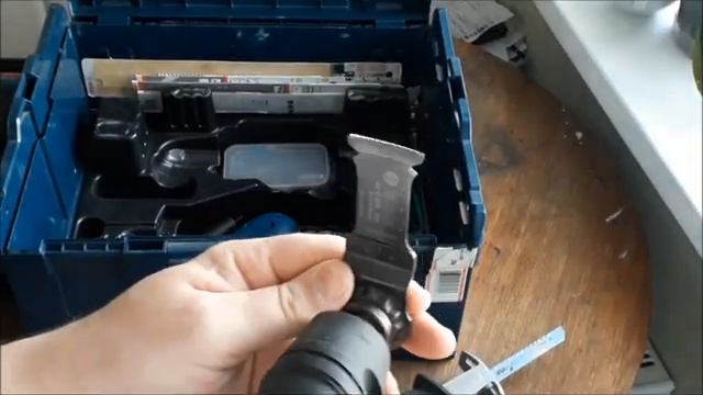 Тайна синего чемоданчика BOSCH, сабельная пилка BOSCH GSA 10,8 Li, и ништяки к инструментам. смотреть онлайн