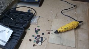 Гравер MOLOT MMG 3215 E  Обзор бормашины  Испытание в работе электрического гравера