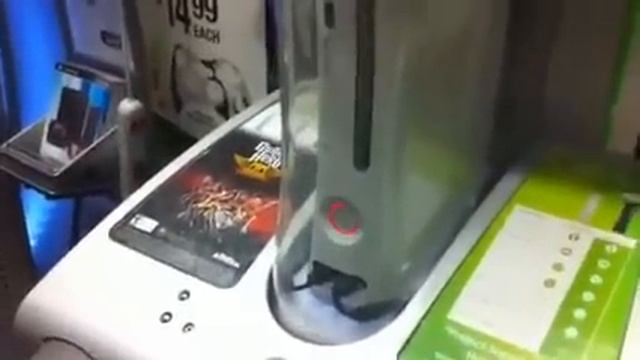 XBox 360 RROD Red Ring of Death in Gamestop FAIL смотреть онлайн