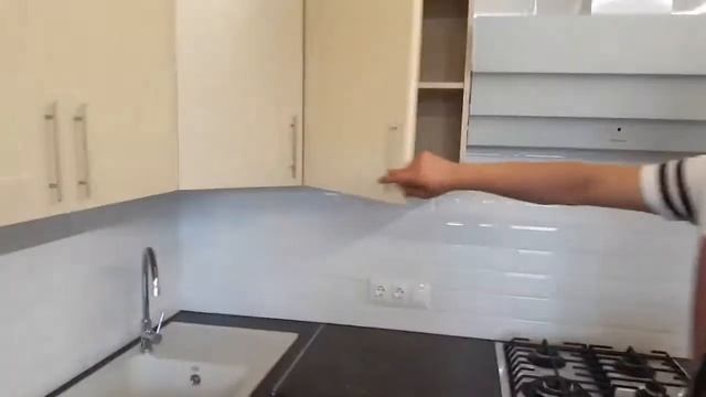 Кухня с фасадами из шпона смотреть онлайн