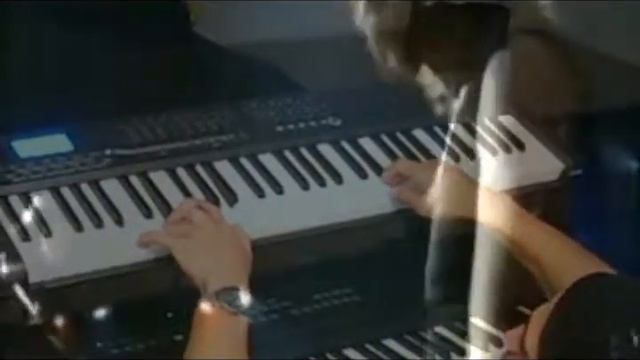 "You Are Not Alone" Using Soft Synths to Play Saga смотреть онлайн