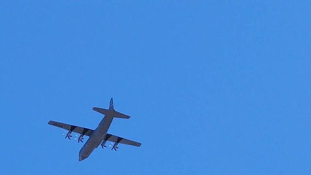 C-130 Hercules Flying In Abilene TX смотреть онлайн