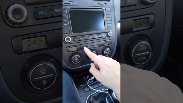 вкл/выкл би-климат контроль на Golf 5 смотреть онлайн