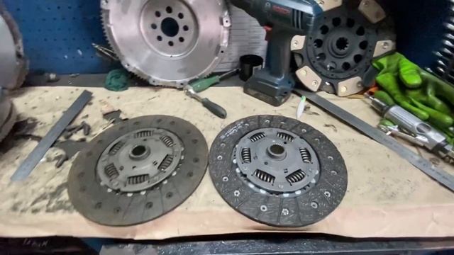 Переделка двухмасового маховика под одномасовый Volkswagen 2.5TDI смотреть онлайн