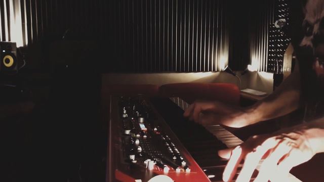 Lazy - Hey sunrise | Ableton push 2 live looping performance смотреть онлайн
