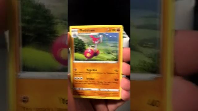 Pokemon Pack a Day - Day #12 Rebel Clash смотреть онлайн