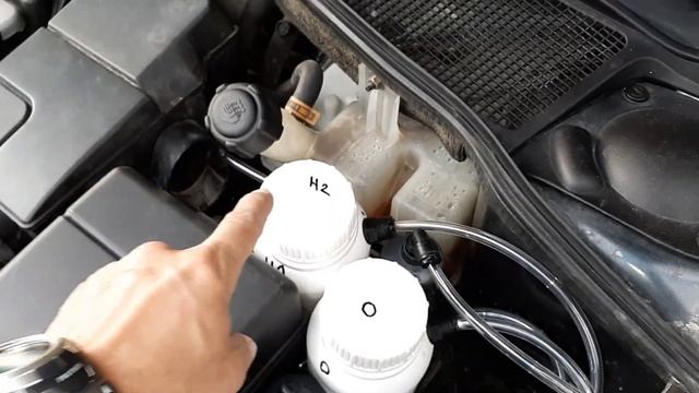 Hydrogen assisted Renault Laguna смотреть онлайн
