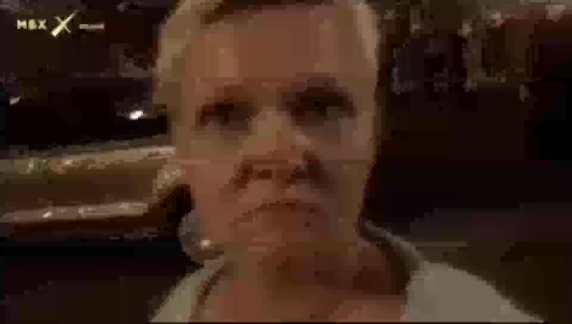 Гранаты бросают... Вам тут не страшно? смотреть онлайн