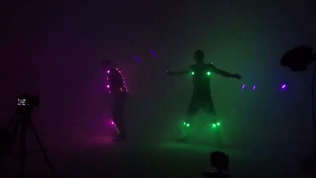 Misterica съемки видео LED костюмы студия 8 bit смотреть онлайн
