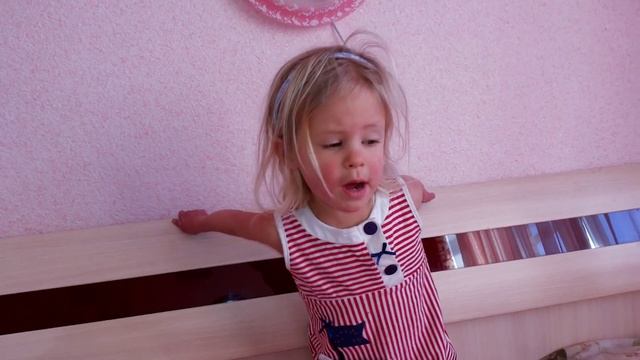 Ф.И.Тютчев " Зима недаром злится" (Элина 2 года ) смотреть онлайн