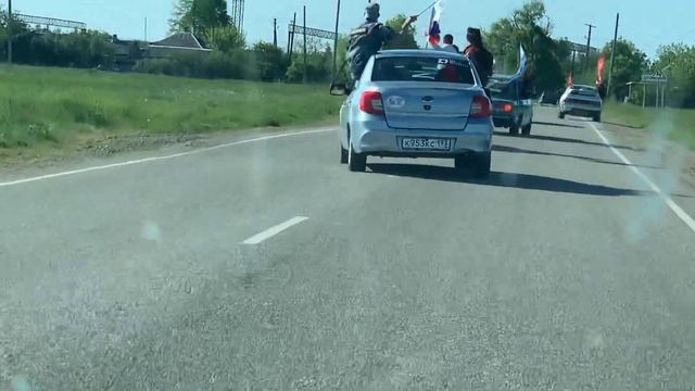 Наша молодёжь празднует День Победы! смотреть онлайн