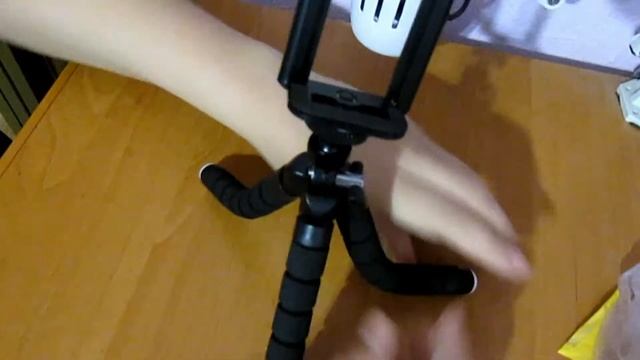 Ручной мини штатив для Сони и её Синего Трактора. смотреть онлайн