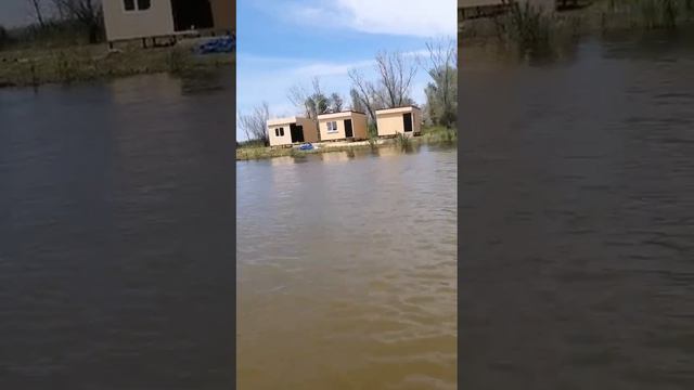 База, кемпинг, взморье начало строительства

45,405016°N47,76685°E(WGS84) координаты