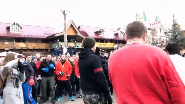 Русские игры на Масленицу в Измайловском Кремле 2020