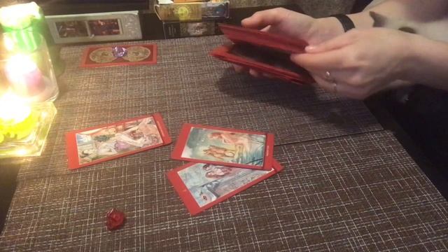 РАСКЛАД ДЛЯ МУЖЧИН! Её истинное отношение к вам?!??? Гадание таро смотреть онлайн