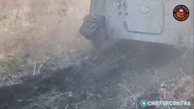 Артиллерийские расчёты установок «Гиацинт-Б» и «Гвоздика» не дают остыть стволам своих орудий смотреть онлайн