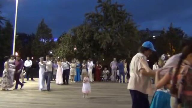 Танго Денников парк Горького www.rpu-dance.ru смотреть онлайн