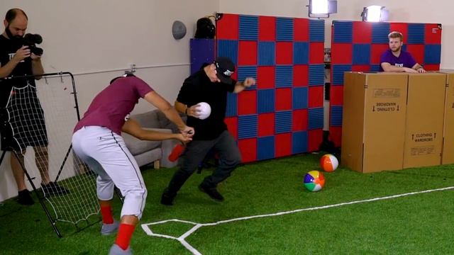 Beach Ball Baseball Home Run Derby!! смотреть онлайн