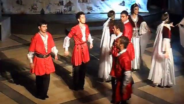 Танец турецких друзей! смотреть онлайн