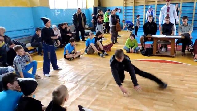 23.03.13 БР поездка в Темрюк на Батлы ФолоуМастер Литвинов РОман раунд смотреть онлайн