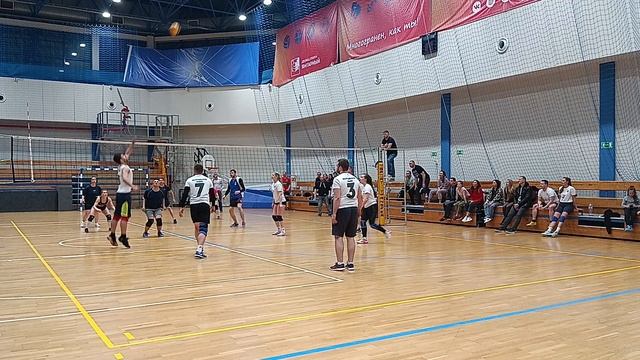 ВК Полторашки - ВК Балтийский микс. 4-й сет.