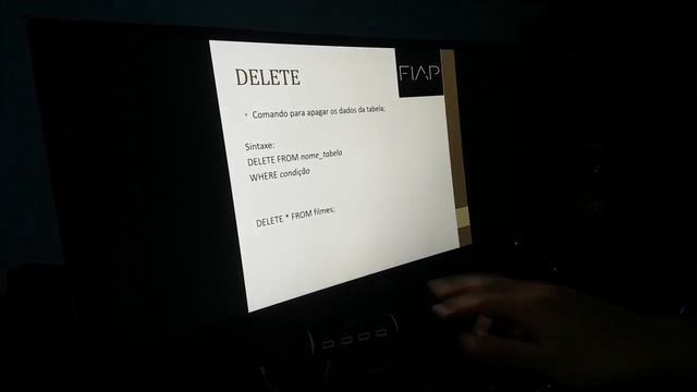 Arquitetura Oracle ( INSERT, UPDATE, SELECT e DELETE ) смотреть онлайн