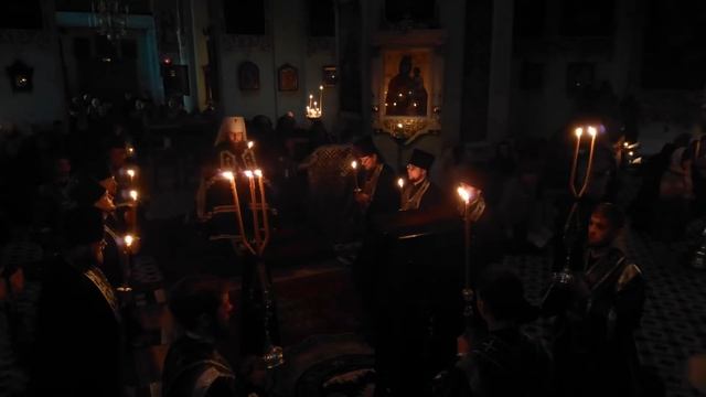 Чтение канона преподобного Андрея Критского в Свято-Духовском соборе г. Саратова смотреть онлайн