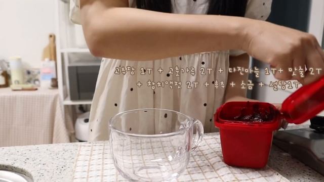 [eng]자취브이로그?| 따끈한 버섯만두전골에 칼국수랑 죽 추가요??♀️, 햄버거는 맛있어, 퇴근 후 집밥 해먹는 자취일상(카레라이스?, 마약토스트?) 플랭크버거 смотреть онлайн