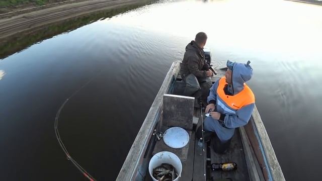 ВОДА КИПИТ, ЯЗЬ КЛЮЕТ \ ВЕЧЕРНИЙ ВЫХОД ЯЗЯ \ РЫБАЛКА НА СПИННИНГ \ БЕШЕННЫЙ КЛЕВ \ РЫБАЛКА 2020 ! смотреть онлайн