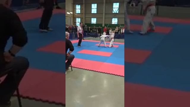 ПЕРВЫЙ БОЙ БОЙЦА МАТВЕЯ В ТОРЖКЕ? смотреть онлайн