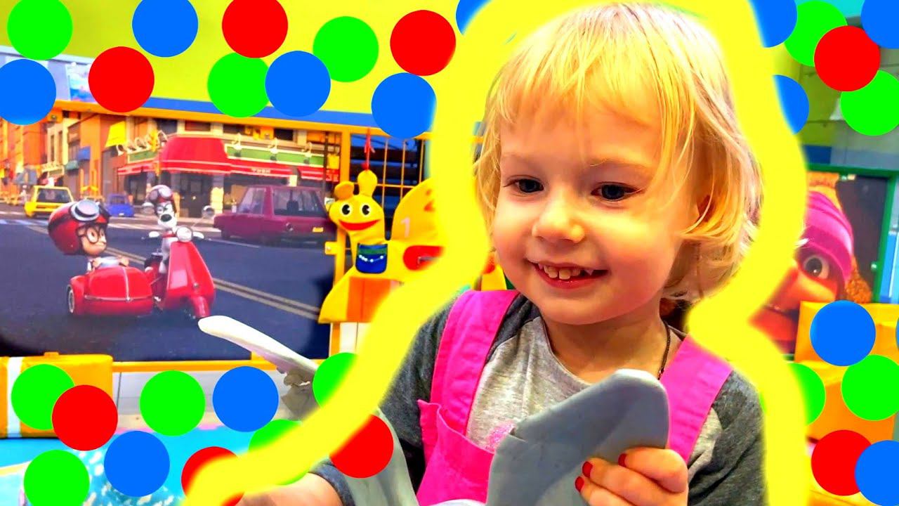 MaryLike с мамой на детской площадке в парке аттракционов / НашаМаша Настя like nastya смотреть онлайн